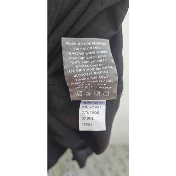 Torrid NWT Wide Leg Crop Seersucker Jumper. Size 2. Black. - Picture 5 of 8